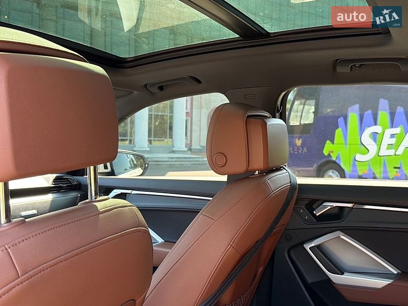 Позашляховик / Кросовер Audi Q3 2024 в Одесі