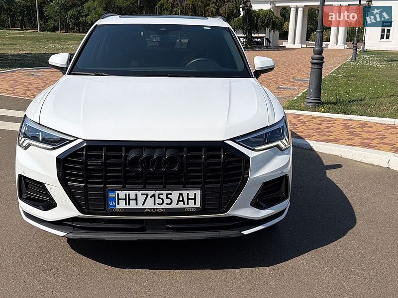 Позашляховик / Кросовер Audi Q3 2024 в Одесі фото 22 Позашляховик / Кросовер Audi Q3 2024 в Одесі