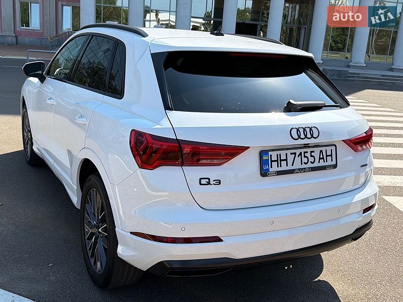 Позашляховик / Кросовер Audi Q3 2024 в Одесі фото 27 Позашляховик / Кросовер Audi Q3 2024 в Одесі
