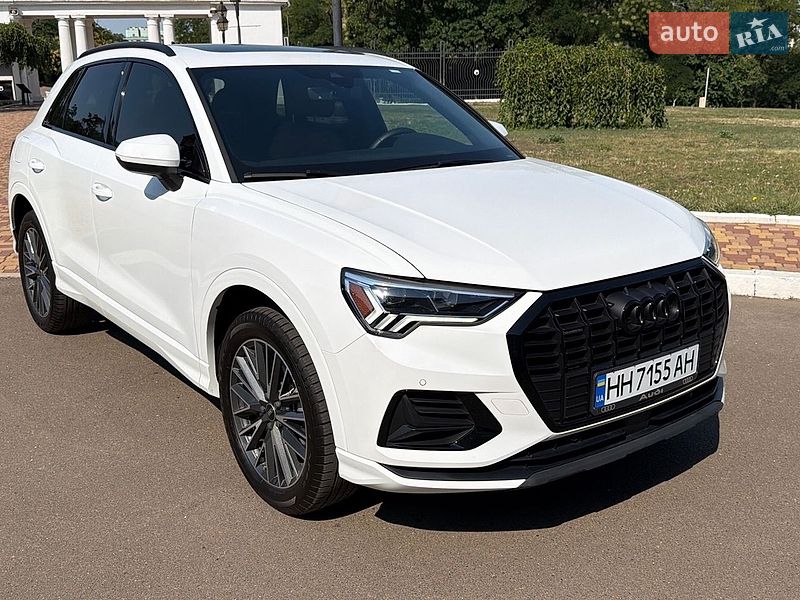 Позашляховик / Кросовер Audi Q3 2024 в Одесі фото 32 Позашляховик / Кросовер Audi Q3 2024 в Одесі