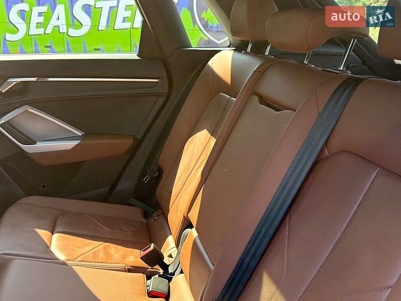 Позашляховик / Кросовер Audi Q3 2024 в Одесі