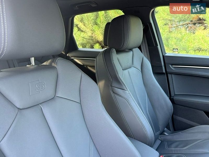 Внедорожник / Кроссовер Audi Q3 2025 в Днепре