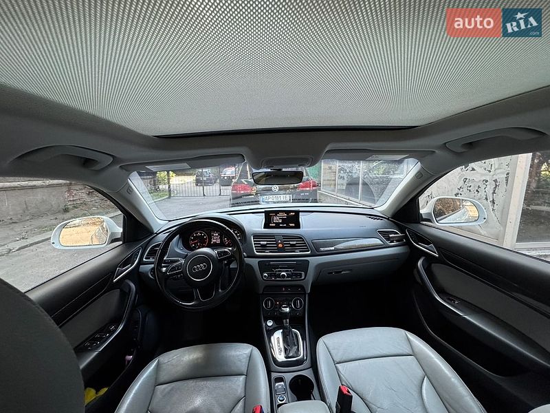 Позашляховик / Кросовер Audi Q3 2016 в Дніпрі