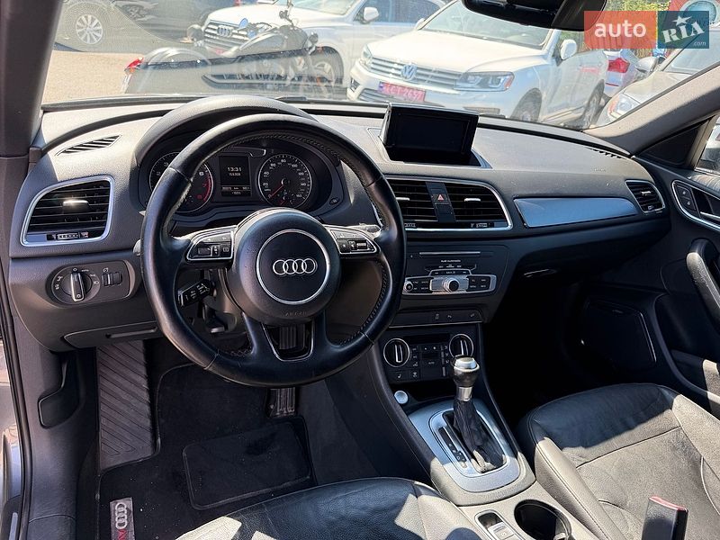 Внедорожник / Кроссовер Audi Q3 2016 в Львове