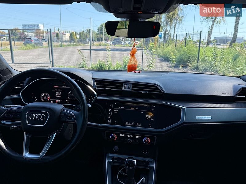 Позашляховик / Кросовер Audi Q3 2019 в Полтаві