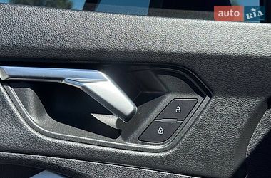 Позашляховик / Кросовер Audi Q3 2022 в Рівному