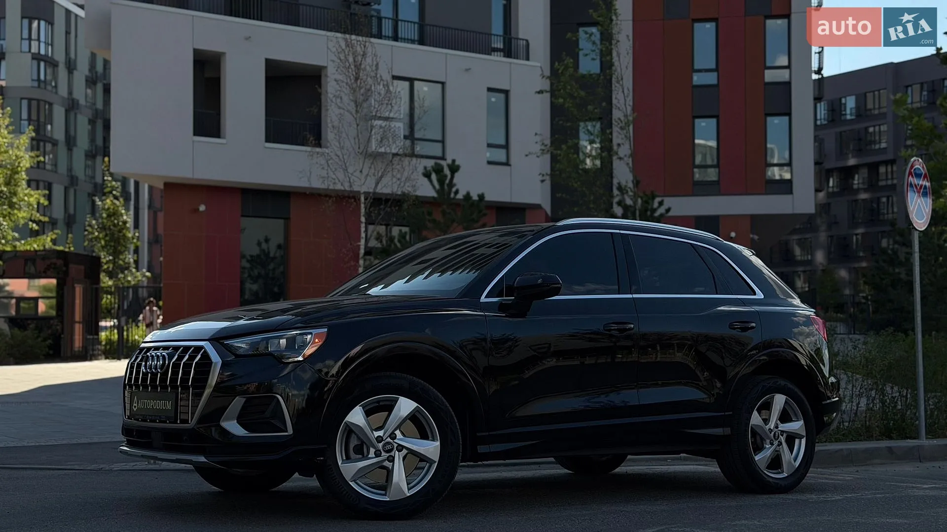 2021 Audi Q3 - фото 1