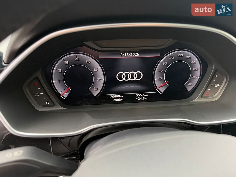 Внедорожник / Кроссовер Audi Q3 2020 в Киеве