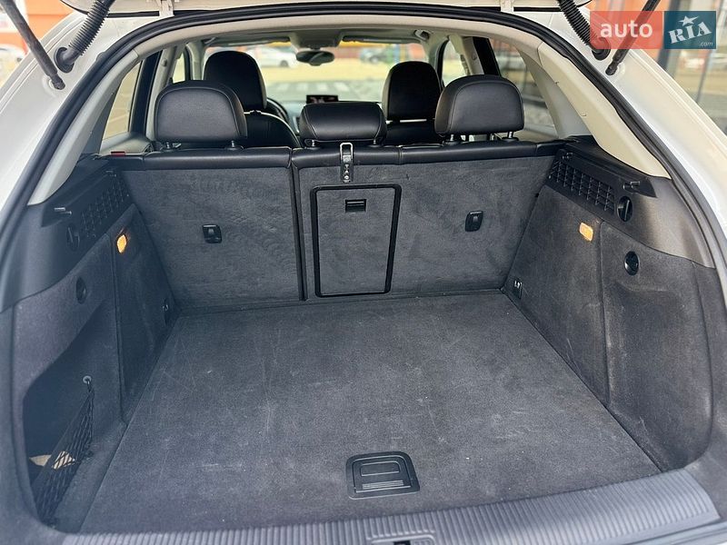 Внедорожник / Кроссовер Audi Q3 2014 в Киеве