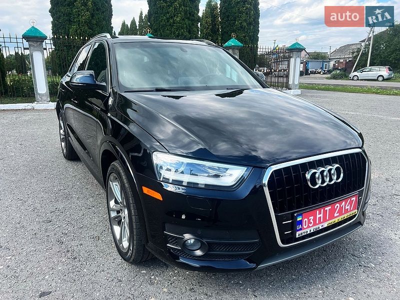 Внедорожник / Кроссовер Audi Q3 2015 в Дубно