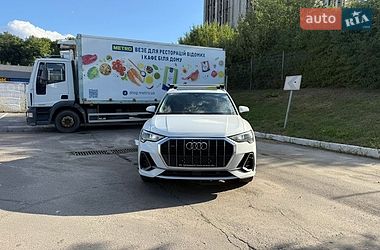 Внедорожник / Кроссовер Audi Q3 2020 в Львове