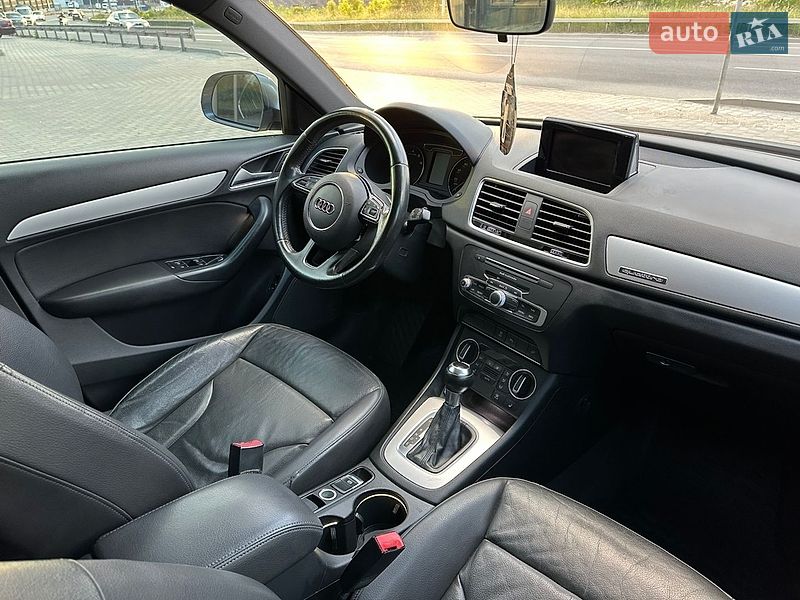 Внедорожник / Кроссовер Audi Q3 2016 в Тернополе
