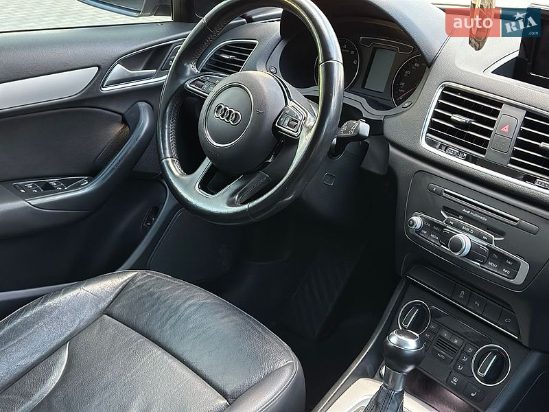 Внедорожник / Кроссовер Audi Q3 2016 в Тернополе