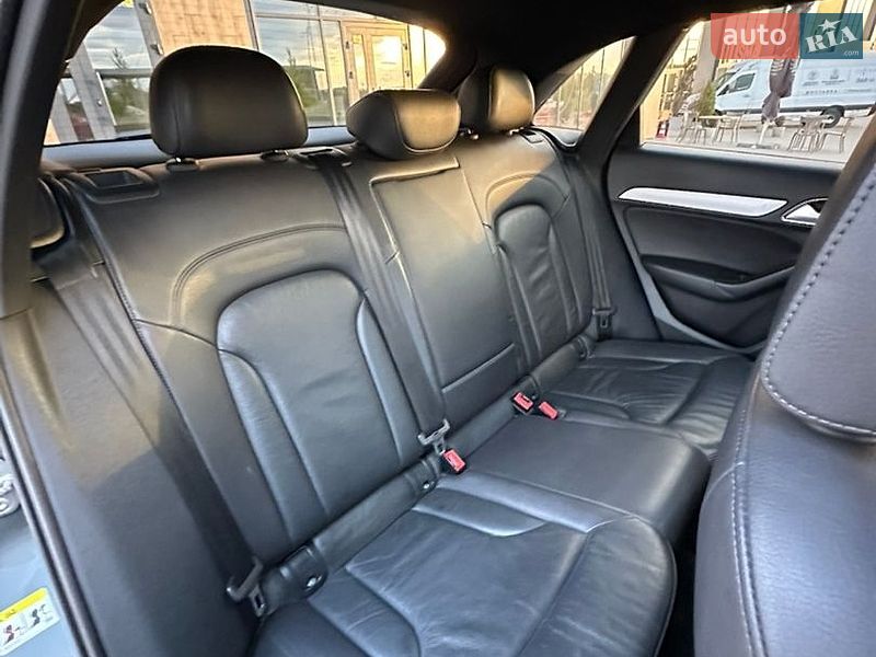 Внедорожник / Кроссовер Audi Q3 2016 в Тернополе