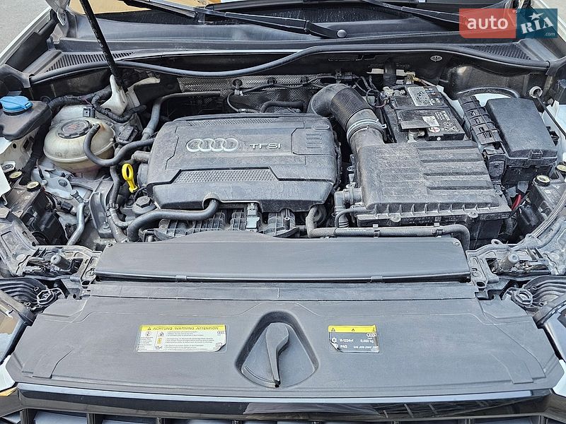 Позашляховик / Кросовер Audi Q3 2019 в Києві