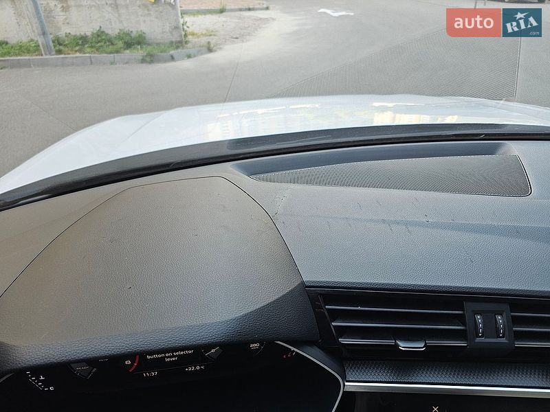 Позашляховик / Кросовер Audi Q3 2019 в Києві