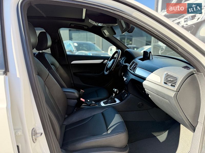 Внедорожник / Кроссовер Audi Q3 2018 в Львове