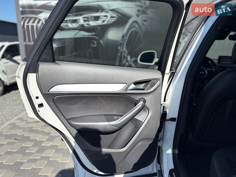 Внедорожник / Кроссовер Audi Q3 2018 в Львове