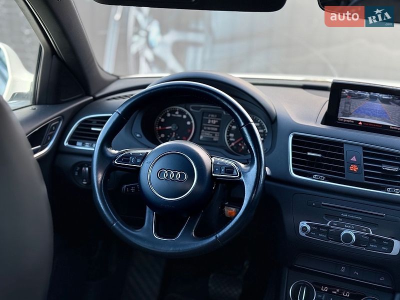 Внедорожник / Кроссовер Audi Q3 2018 в Львове