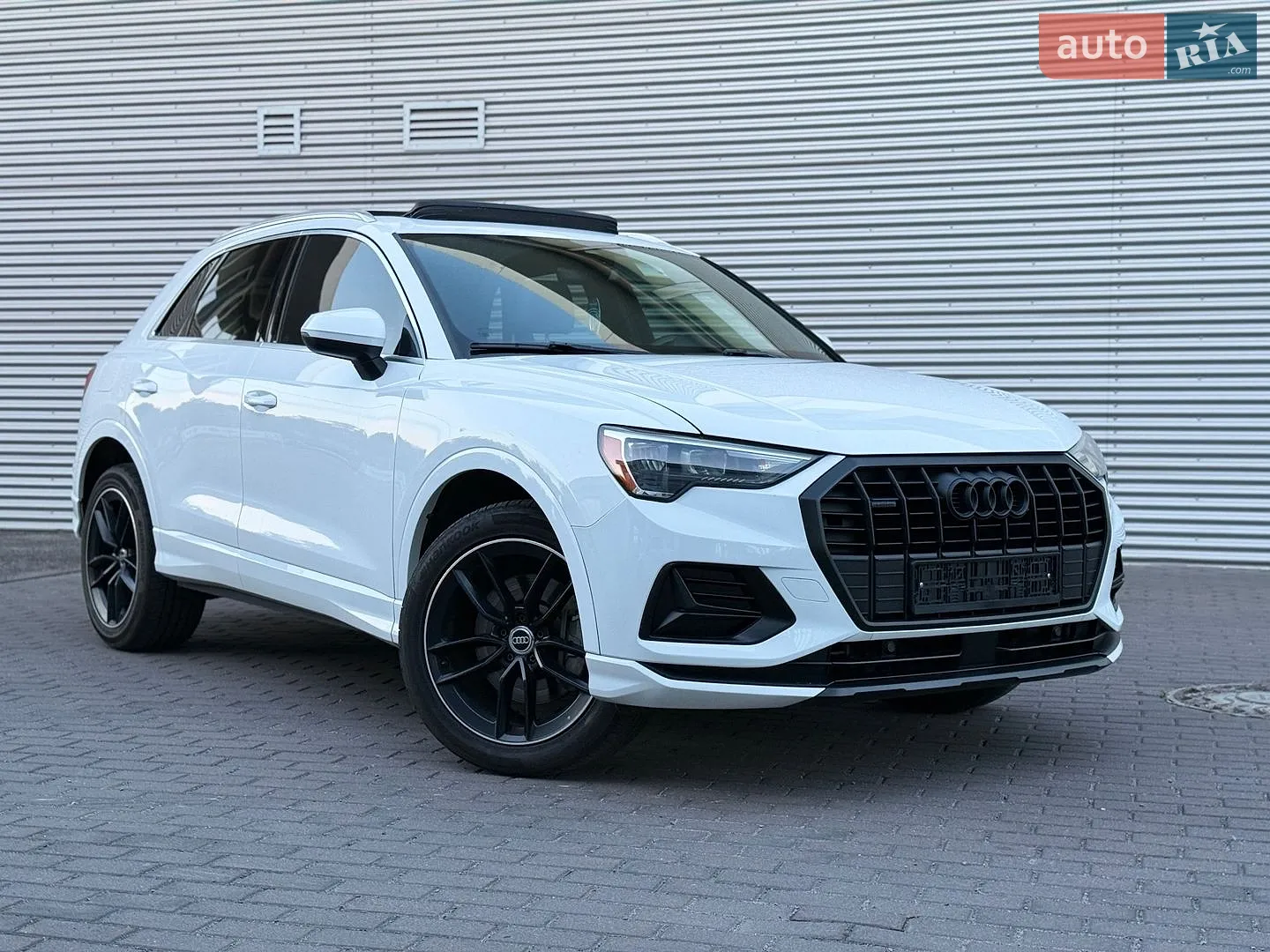 2019 Audi Q3 - фото 1