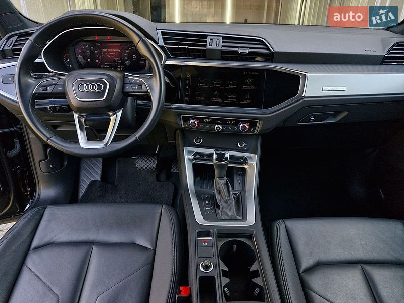 Внедорожник / Кроссовер Audi Q3 2024 в Николаеве