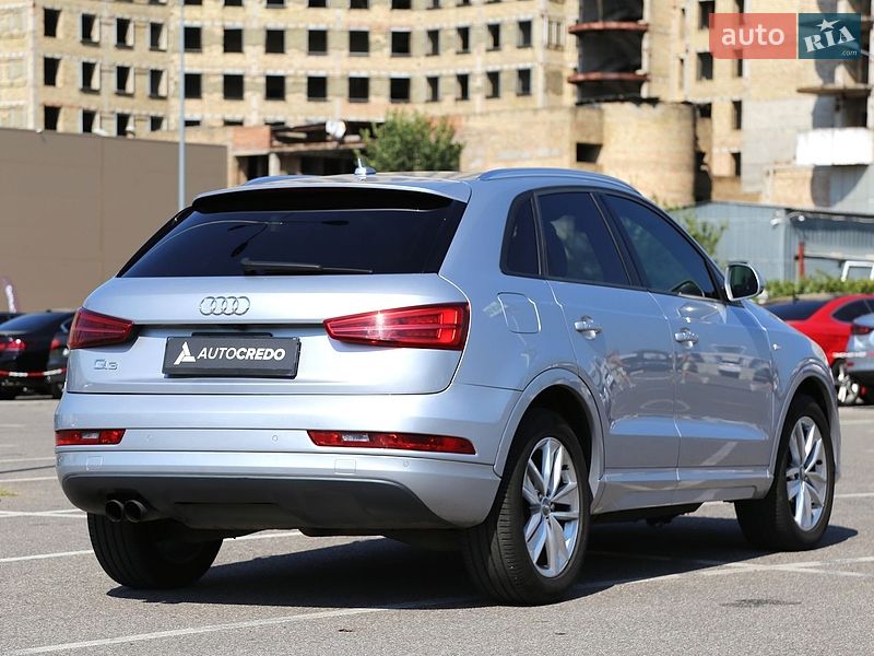 Внедорожник / Кроссовер Audi Q3 2017 в Киеве