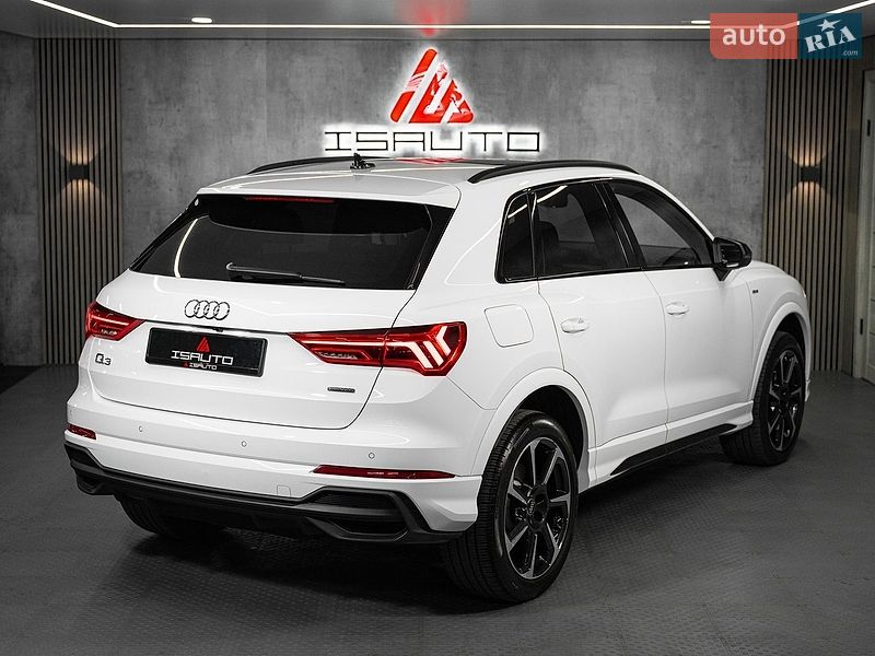 Позашляховик / Кросовер Audi Q3 2024 в Одесі фото 10 Позашляховик / Кросовер Audi Q3 2024 в Одесі