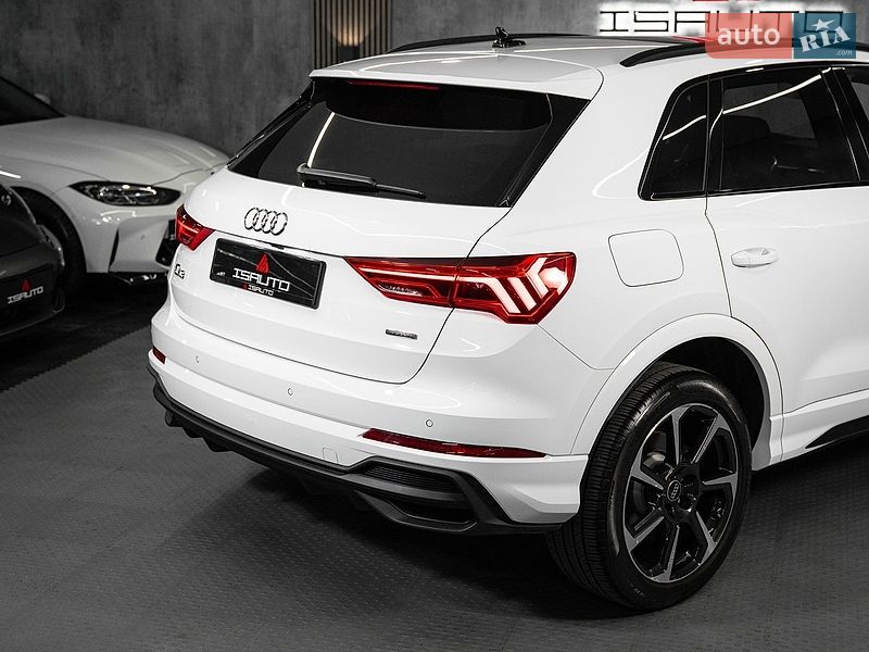 Позашляховик / Кросовер Audi Q3 2024 в Одесі фото 12 Позашляховик / Кросовер Audi Q3 2024 в Одесі
