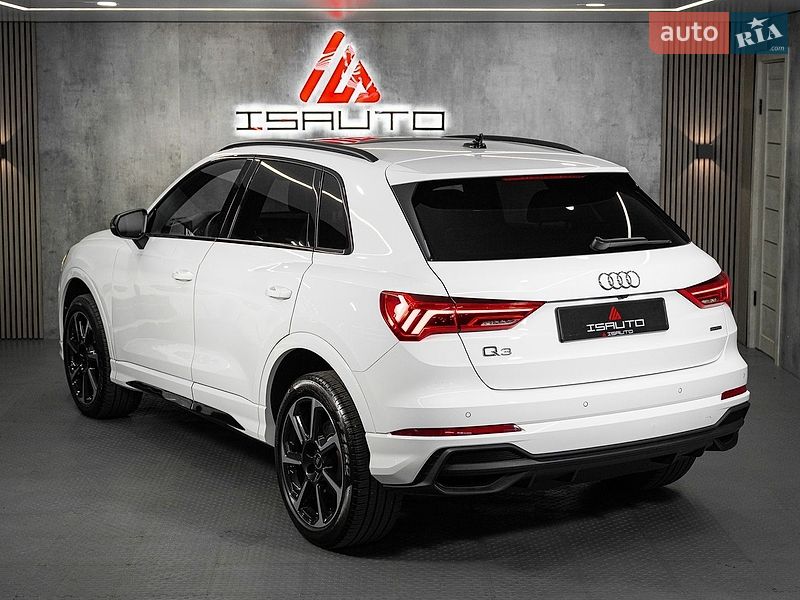 Позашляховик / Кросовер Audi Q3 2024 в Одесі фото 16 Позашляховик / Кросовер Audi Q3 2024 в Одесі