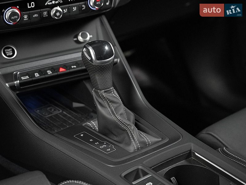 Позашляховик / Кросовер Audi Q3 2024 в Одесі фото 27 Позашляховик / Кросовер Audi Q3 2024 в Одесі