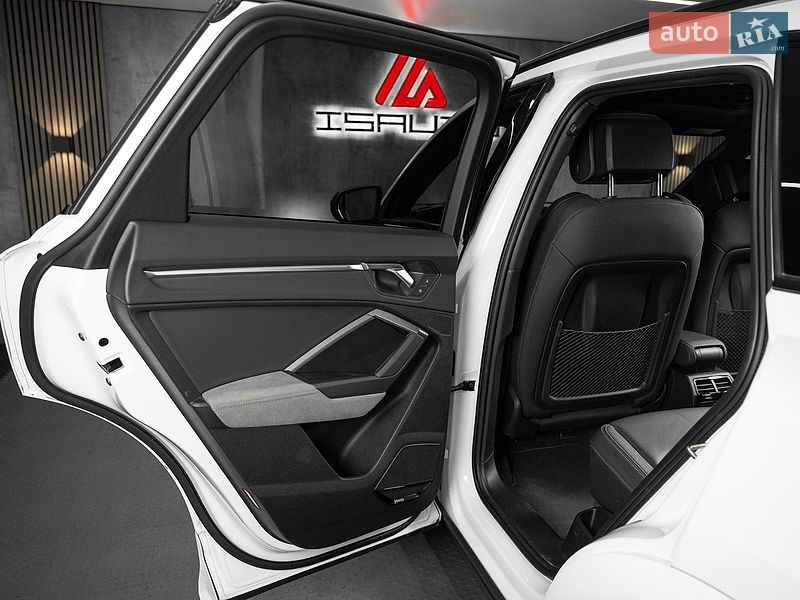 Позашляховик / Кросовер Audi Q3 2024 в Одесі фото 28 Позашляховик / Кросовер Audi Q3 2024 в Одесі