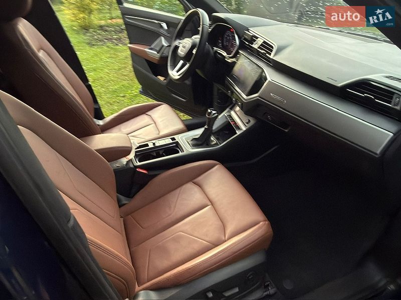 Внедорожник / Кроссовер Audi Q3 2020 в Каменском