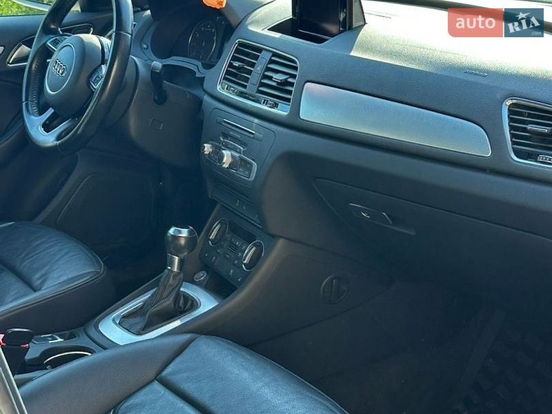 Позашляховик / Кросовер Audi Q3 2015 в Кривому Розі