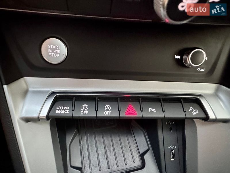 Внедорожник / Кроссовер Audi Q3 2020 в Киеве фото 20 Внедорожник / Кроссовер Audi Q3 2020 в Киеве