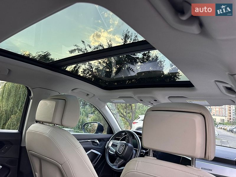 Позашляховик / Кросовер Audi Q3 2019 в Києві