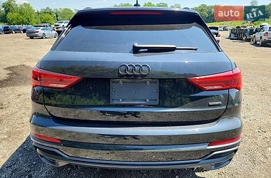 Внедорожник / Кроссовер Audi Q3 2021 в Ивано-Франковске