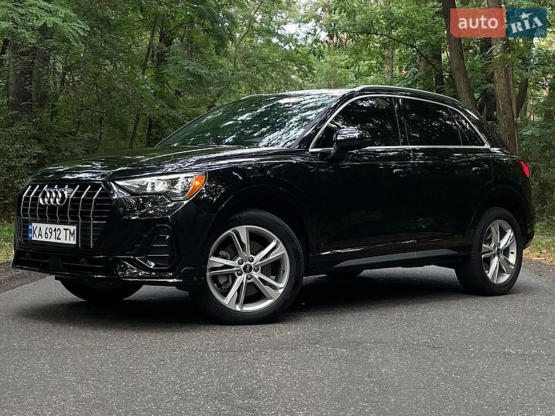 Внедорожник / Кроссовер Audi Q3 2020 в Киеве