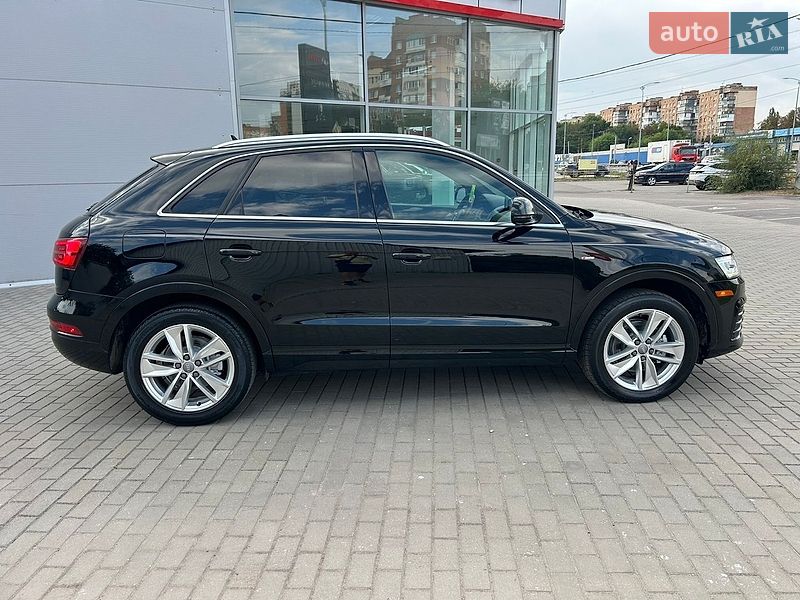 Внедорожник / Кроссовер Audi Q3 2018 в Полтаве