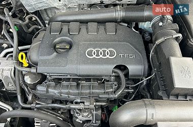 Внедорожник / Кроссовер Audi Q3 2018 в Полтаве