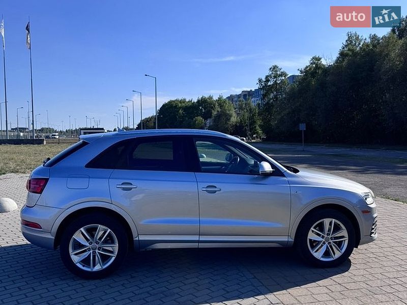 Позашляховик / Кросовер Audi Q3 2018 в Львові