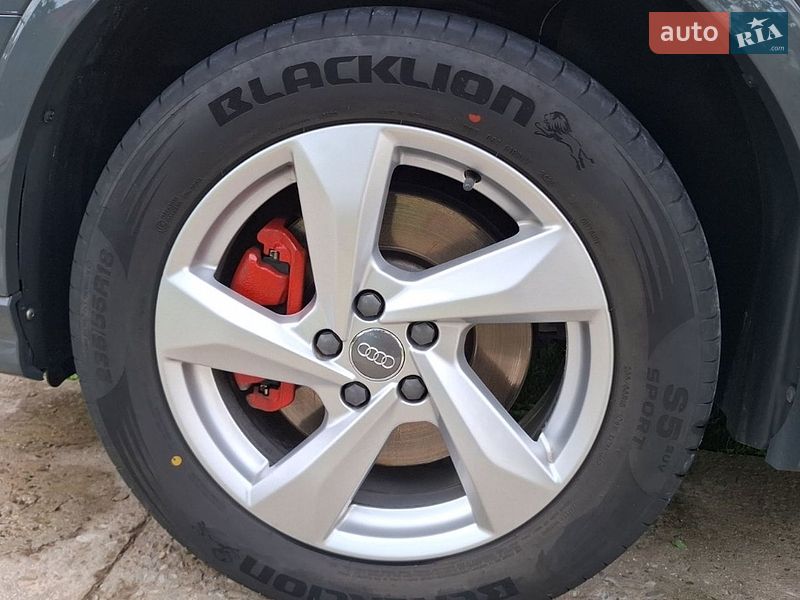 Внедорожник / Кроссовер Audi Q3 2020 в Трускавце