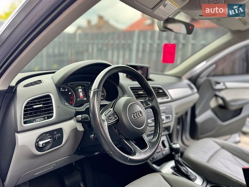 Внедорожник / Кроссовер Audi Q3 2016 в Львове