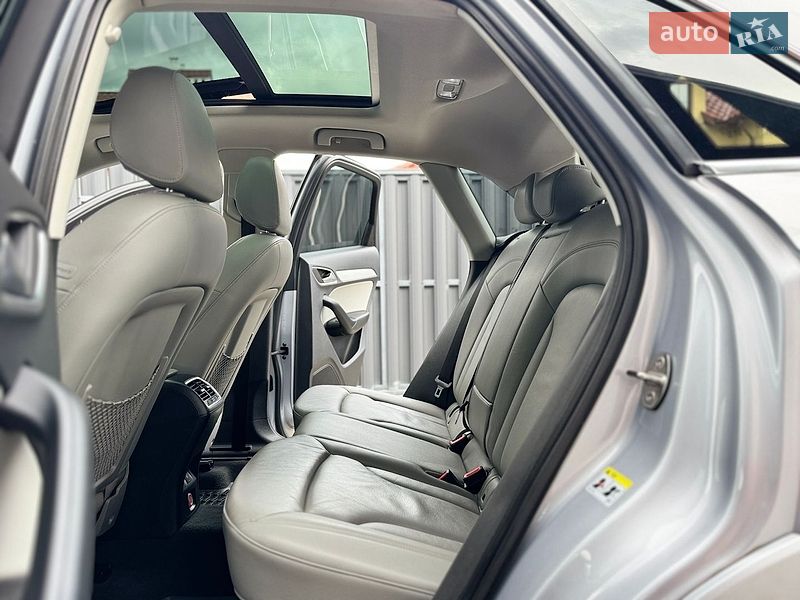 Внедорожник / Кроссовер Audi Q3 2016 в Львове