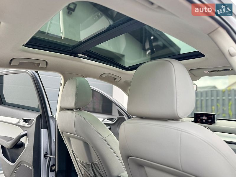 Внедорожник / Кроссовер Audi Q3 2016 в Львове