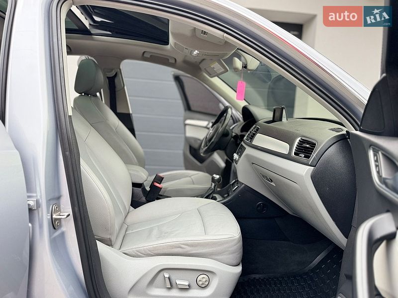 Внедорожник / Кроссовер Audi Q3 2016 в Львове