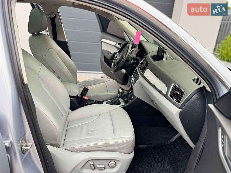Внедорожник / Кроссовер Audi Q3 2016 в Львове
