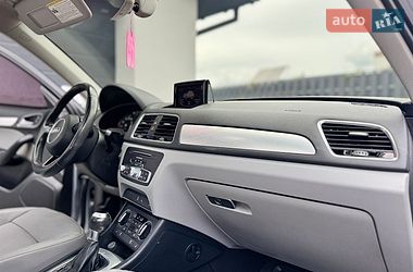 Внедорожник / Кроссовер Audi Q3 2016 в Львове