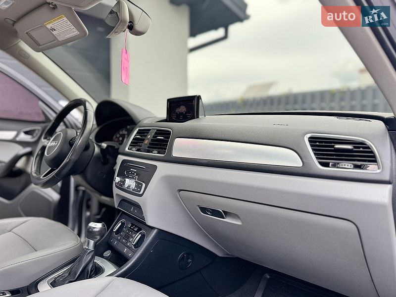 Внедорожник / Кроссовер Audi Q3 2016 в Львове