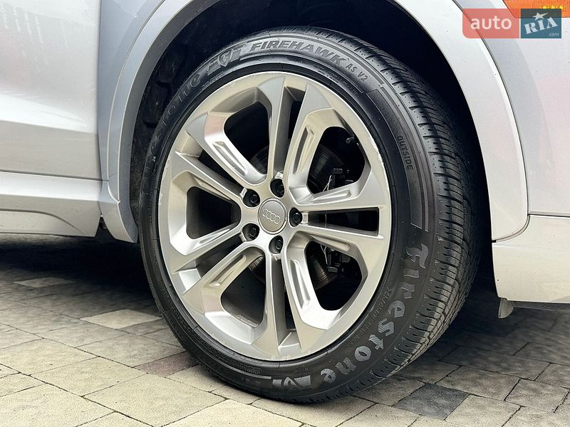 Внедорожник / Кроссовер Audi Q3 2016 в Львове