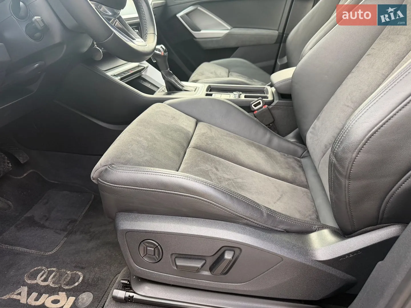 2019 Audi Q3 - мініатюра 14